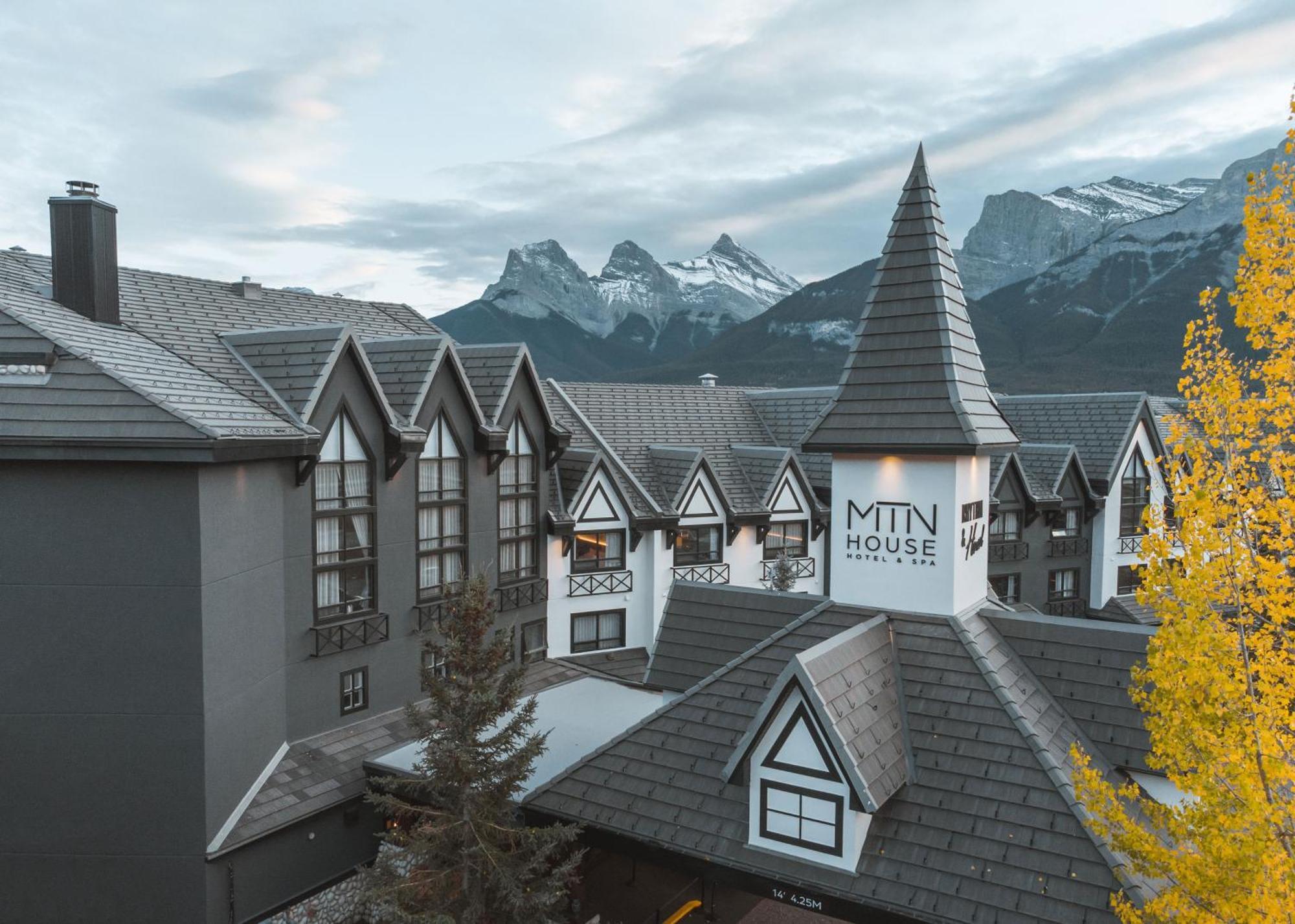 Mtn House By Basecamp Hotel Canmore Exterior photo