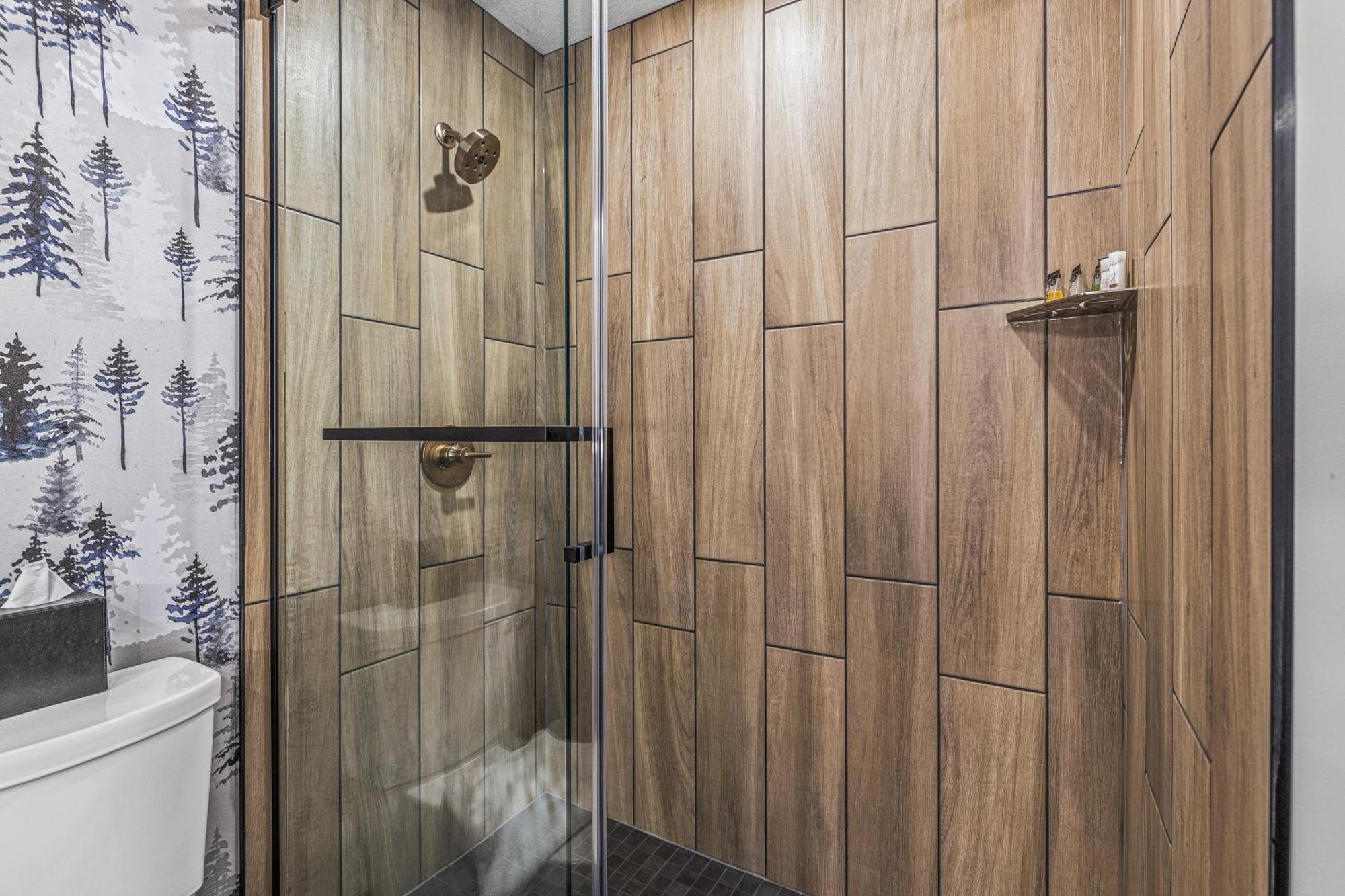 Mtn House By Basecamp Hotel Canmore Exterior photo